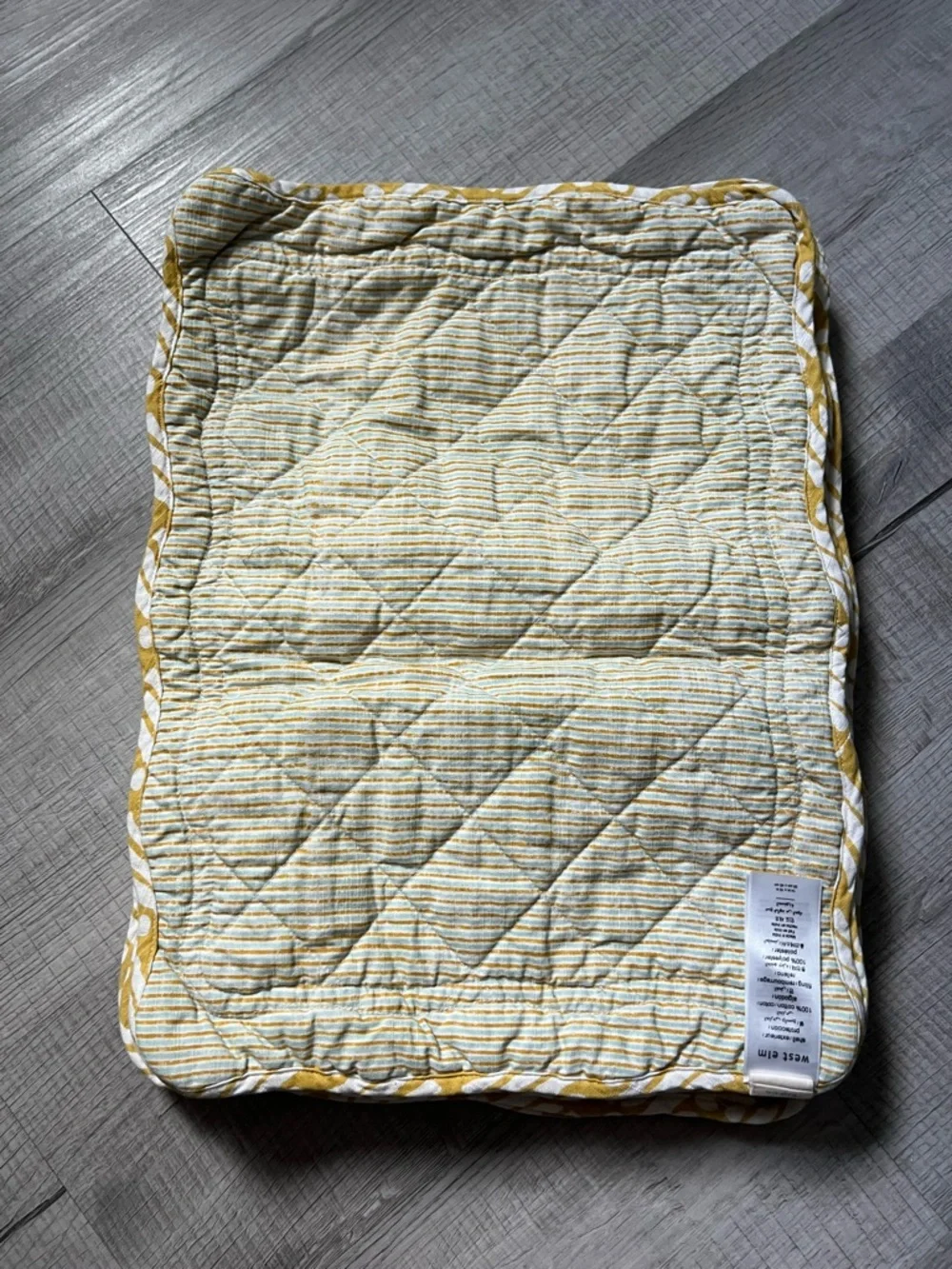 WEST ELM x RHODE 6 pc Batik Cotton Placemats Cottagecore Yellow Green Scalloped